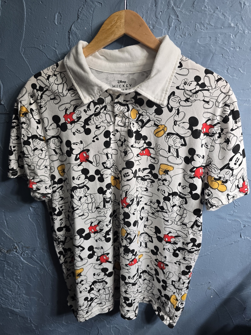 Disney Mickey Mouse Mens White Polo Shirt with Red & Yellow Accents Sz L